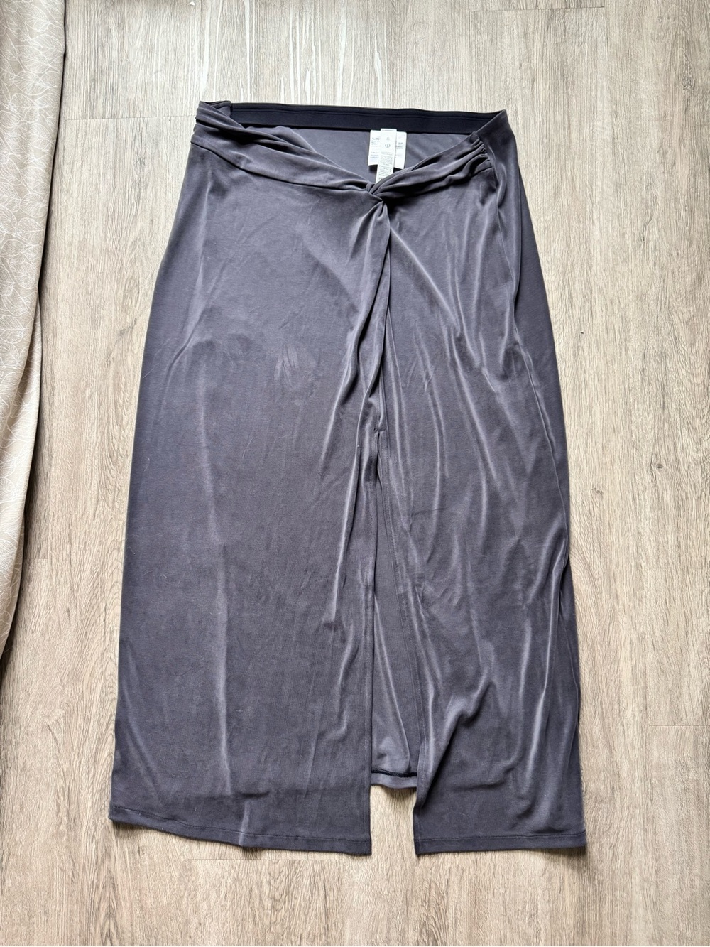 Lululemon Drapey Softstreme™ Midi Skirt XL